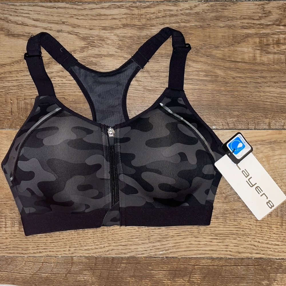 NWT Layer8 Dark Camouflage Sports Bra With A Zipper